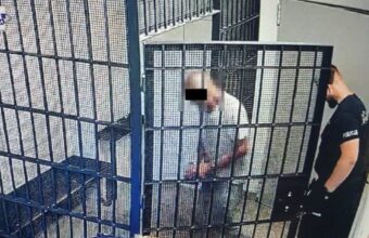 75 year old man attacks police officers with machete and axe in lublin voivodeship 21494
