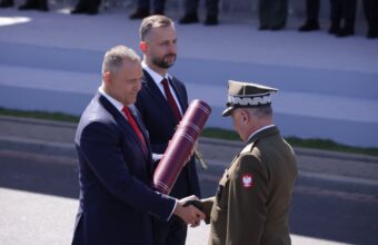 armed forces day kosiniak kamysz fires back at nawrocki over safe acronym 20992