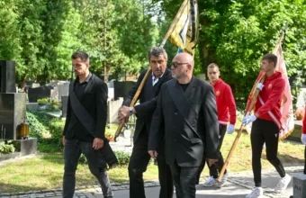 Few Know He Is the President of Wieczysta: “He Probably Introduced Him to Kwiecień” few know he is the president of wieczysta he probably introduced him to kwiecie 22433