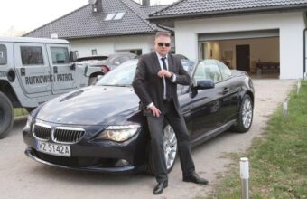 Inside Detective Krzysztof Rutkowski鈥檚 480-Square-Meter Residence Near 艁贸d藕 inside detective krzysztof rutkowski s 480 square meter residence near d 21733