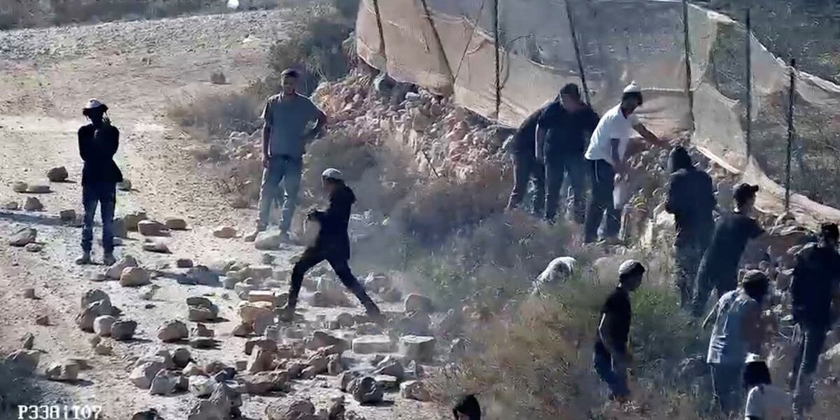 israeli army clashes with settlers in west bank amid family drama 20537