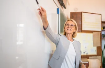 jubilee bonus for retired teachers must the employer pay it on the day employment ends 23845