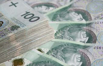 krak w deepens its debt with a near billion zloty bond issue 22894