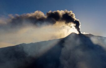 Mount Etna Paralyzes Sicily Airport in Worst Crisis in 20 Years mount etna paralyzes sicily airport in worst crisis in 20 years 20821