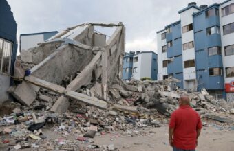 new dramatic reports from colombia at least 294 dead in earthquake 21033