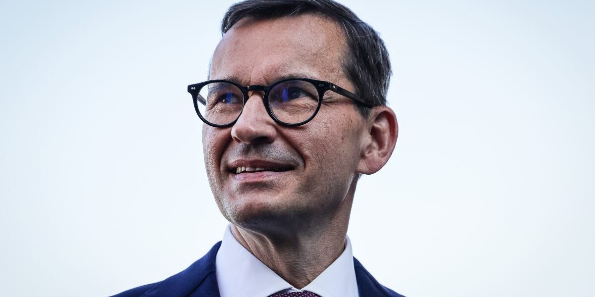 pis loses another mayor as tarnobrzeg leader joins morawiecki s association 20647