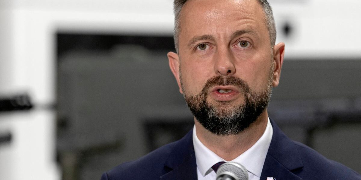 polish defense minister announces 21 general officer appointments amidst ongoing security concerns 20578