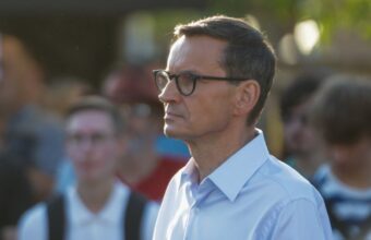 poll morawiecki siphons pis voters but barely clears electoral threshold 20803