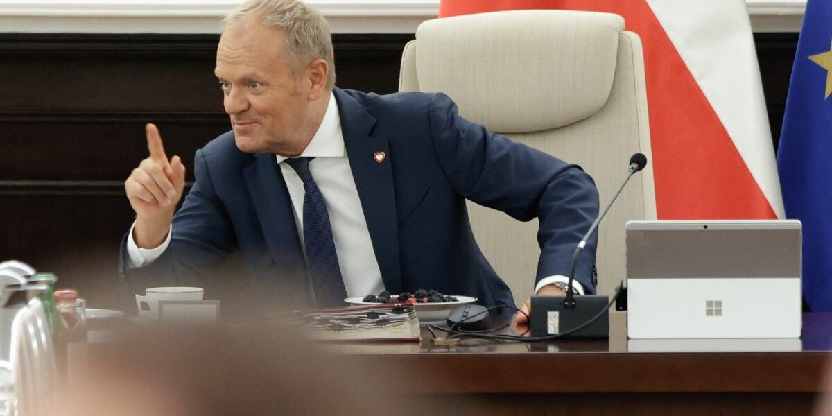 poll who should be the ko prime ministerial candidate tusk only in second place 20443