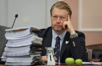 russian supreme court upholds yabloko electoral ban as deputy leader sentenced to prison 21559