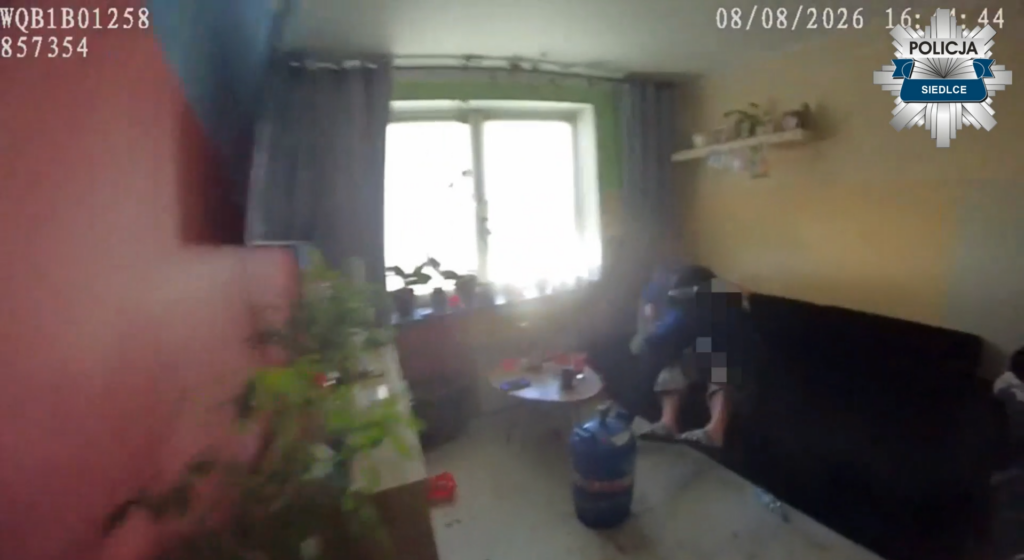 seconds from disaster siedlce police prevent gas explosion and evacuate 38 residents video 20228