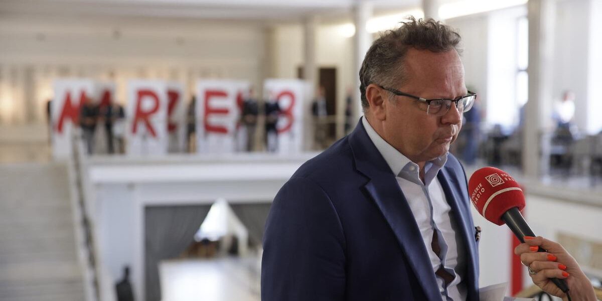 szejna warns of high rejection risk for romanowski s safe conduct request 20345