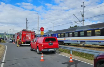 Train Hits Cyclist at Unguarded Crossing: 66-Year-Old Dead train hits cyclist at unguarded crossing 66 year old dead 22158