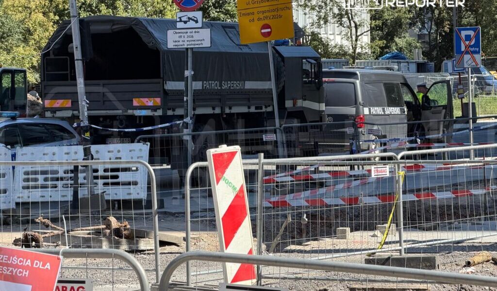 unexploded ordnance found during excavation work in warsaw s wola district sparks evacuations and traffic chaos 20773