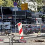 unexploded ordnance found during excavation work in warsaw s wola district sparks evacuations and traffic chaos 20773