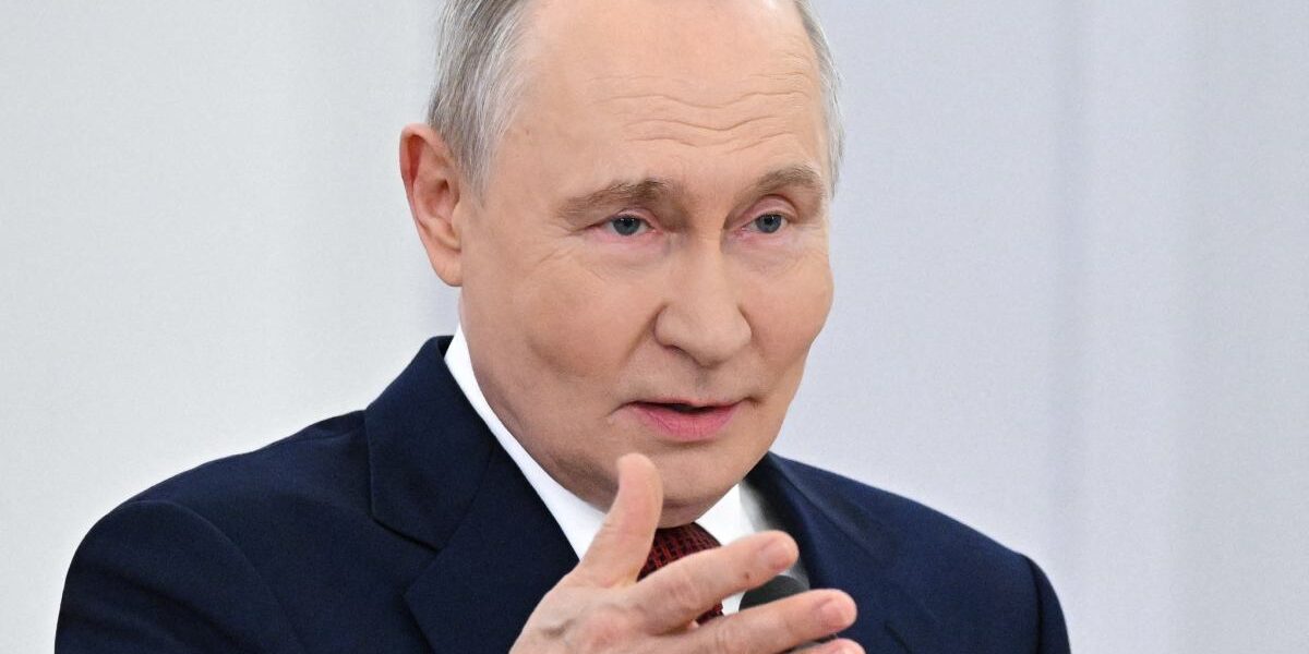 Zelenskyy Reveals Intelligence Findings on Russian Mobilization and Putin’s War Priorities zelenskyy reveals intelligence findings on russian mobilization and putin s war priorities 20137