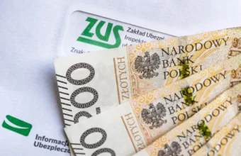 zus teacher compensation benefit reaches 4 475 pln ahead of august 31 deadline 22137